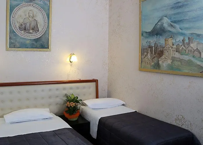 Roma Room Hotel 3*