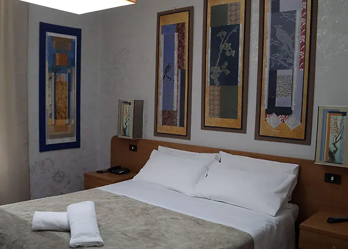 Roma Room Hotel 3*